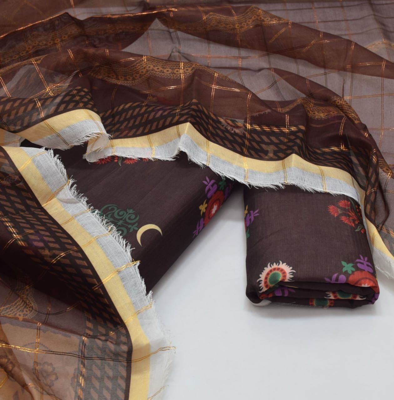 Maria B 3PC Lawn Banadora Silk Suit – Floral Digital Print | Dupatta Included - Deewan E Kharidar