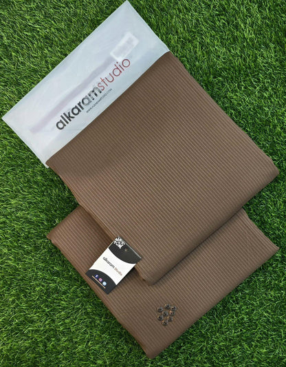 Alkaram Premium Soft Texture Cotton – Gents Fabric | Summer 2025 | 4.5 Meter | Gift Bag + Buttons - Deewan E Kharidar