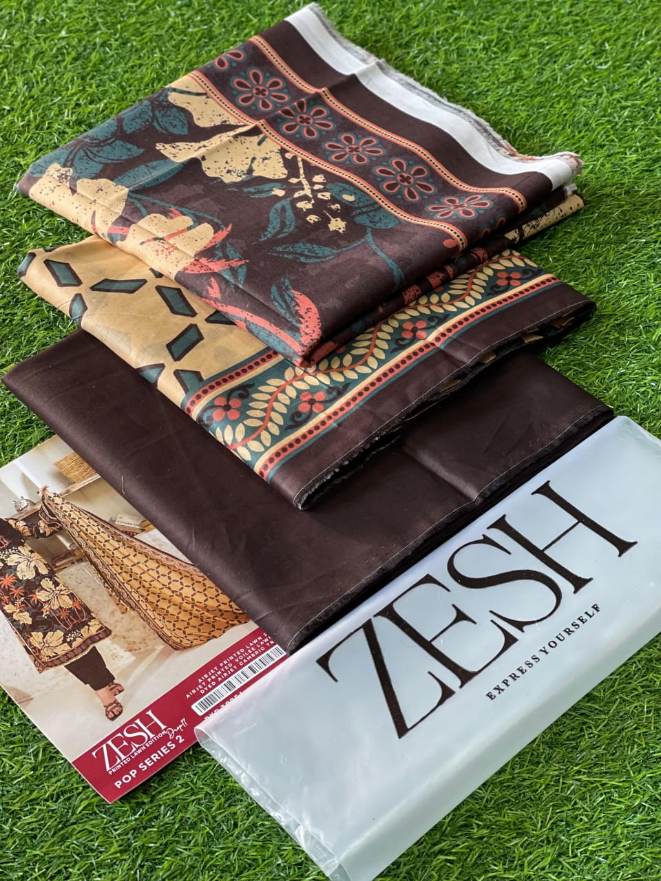 ZESH POP DROP-11 | 2025 Digital Printed Lawn Collection – 15-Piece Set ✨